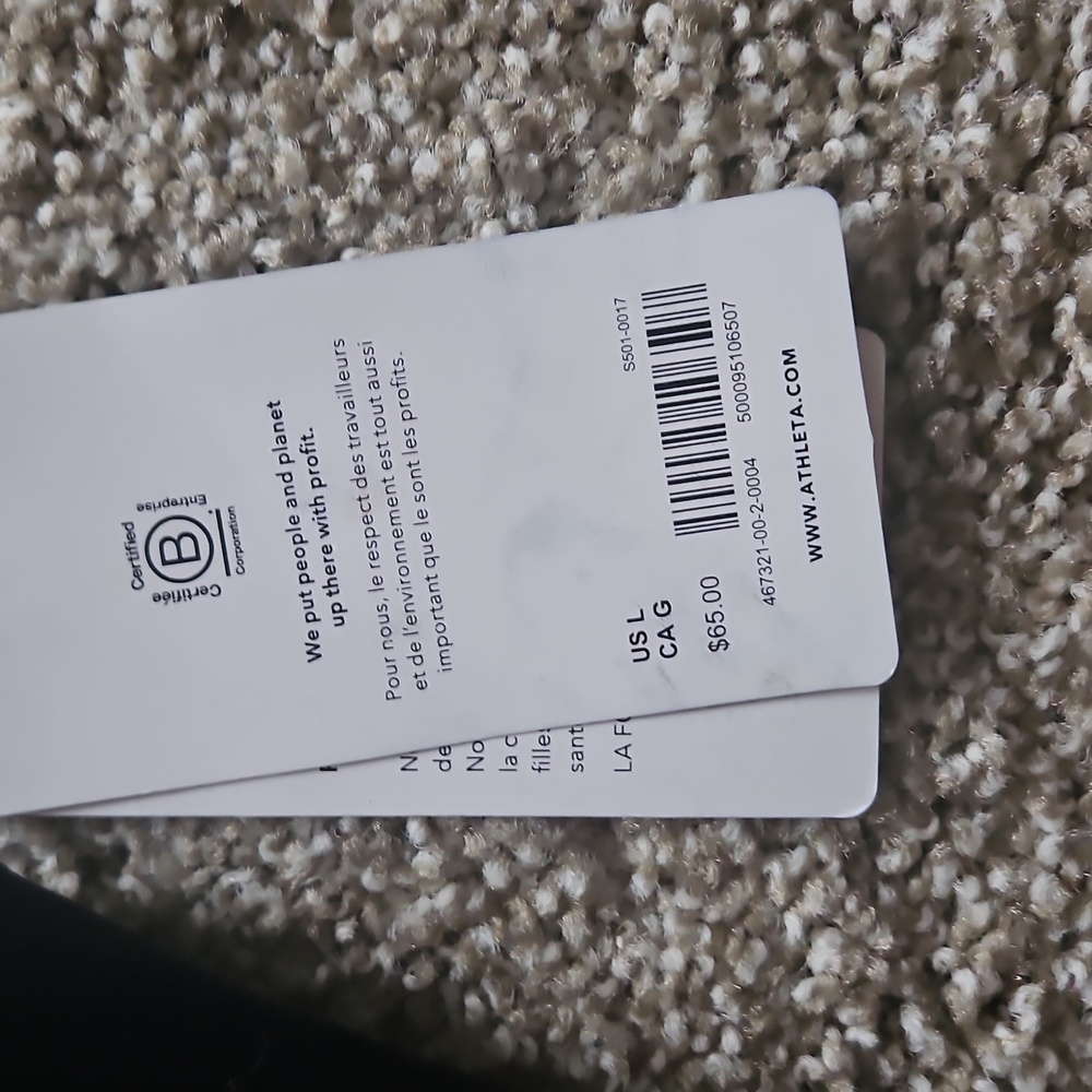 BRAND NEW | Athleta | Velvet Cut Out Crop A- C | Black - Picture 3 of 5